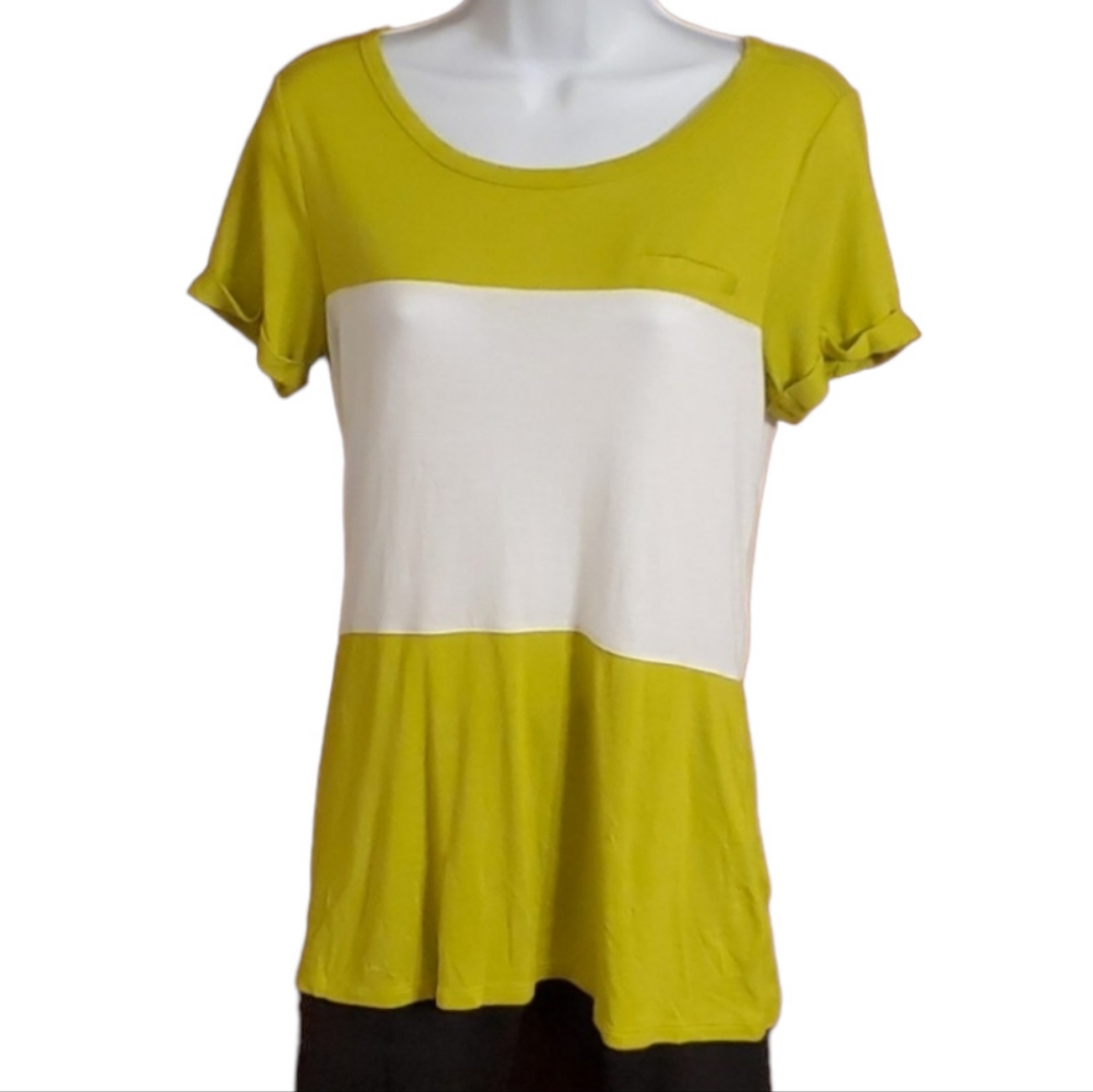 Gap Women's Lime Green and White Short Sleeve Top